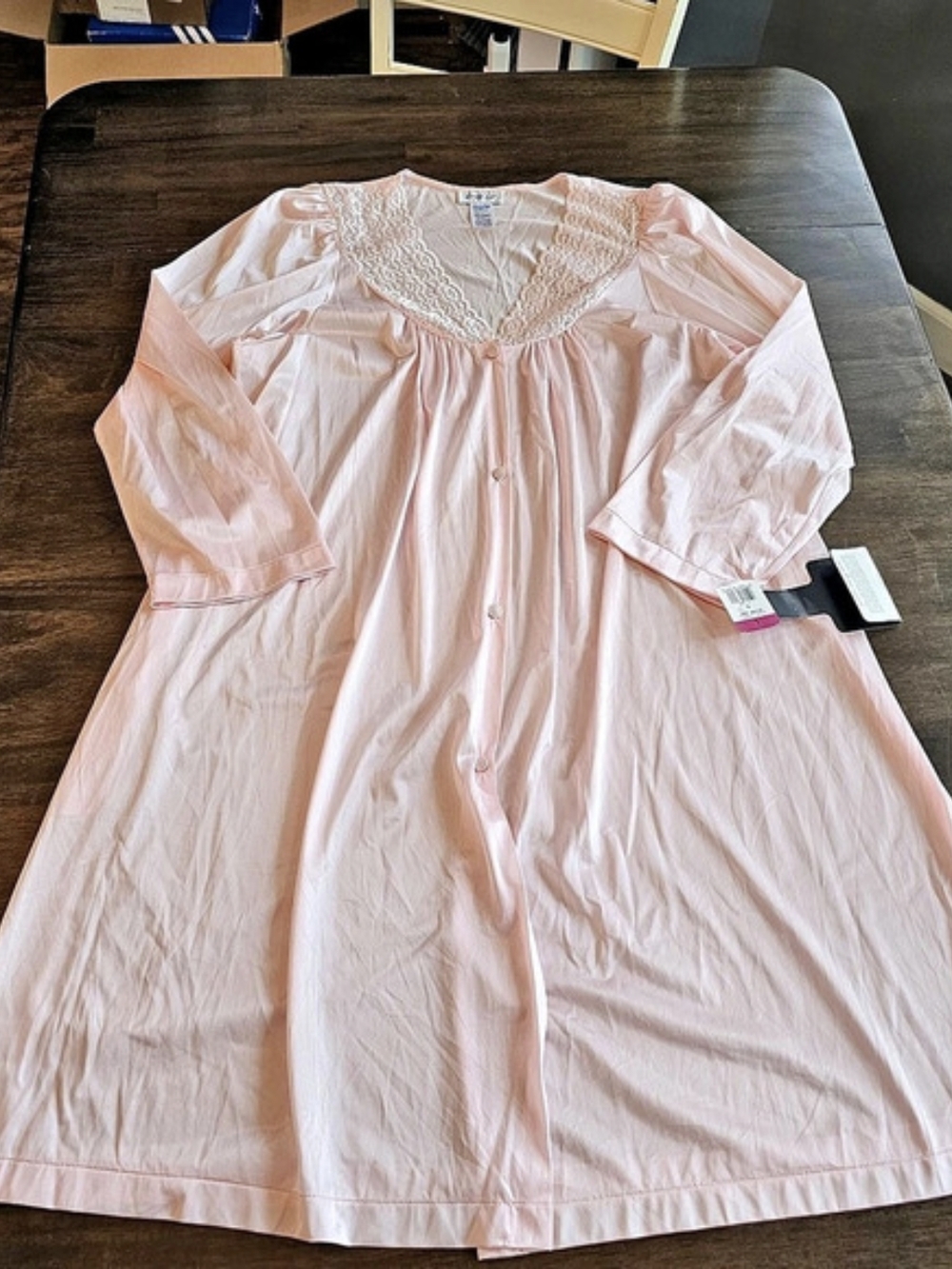 Vanity Fair Lace Trim Button-Front Robe Pink Lace Nightgown Size Large NWT